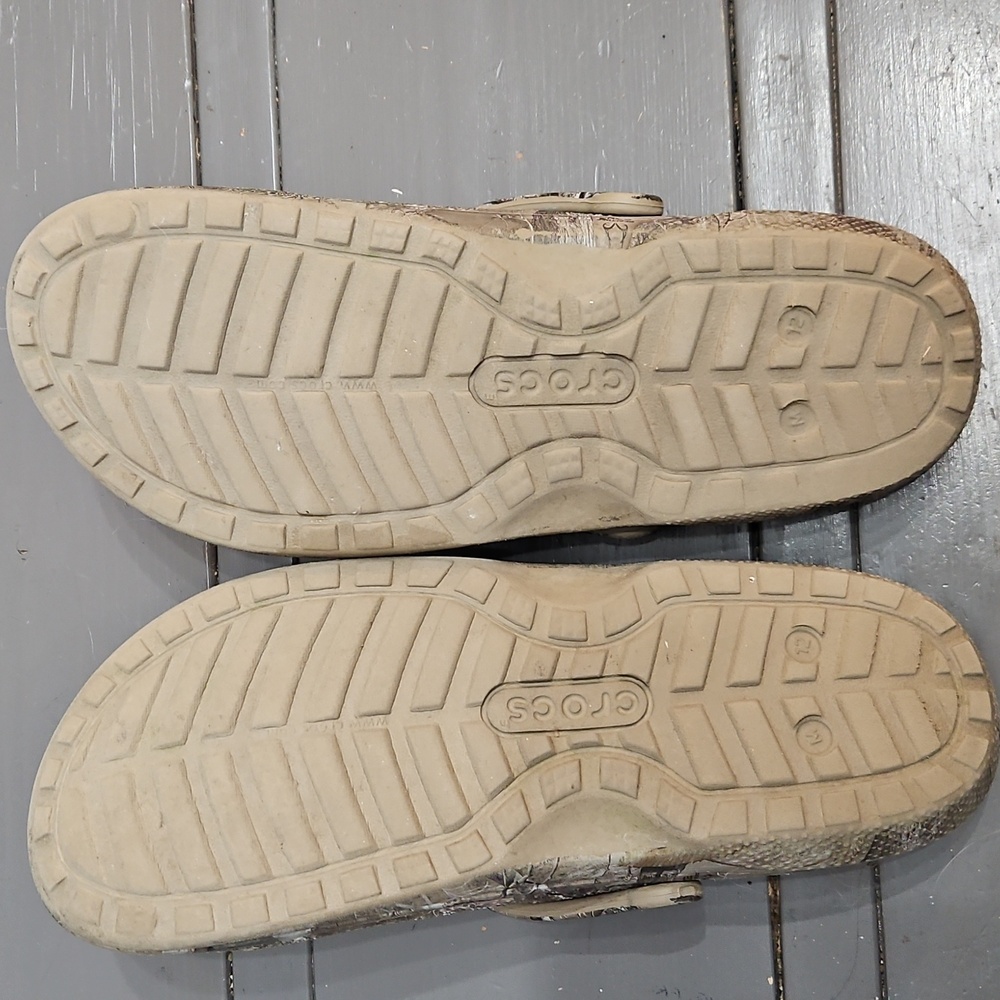 CROCS MENS Woodland Camo Slippers - Picture 3 of 4